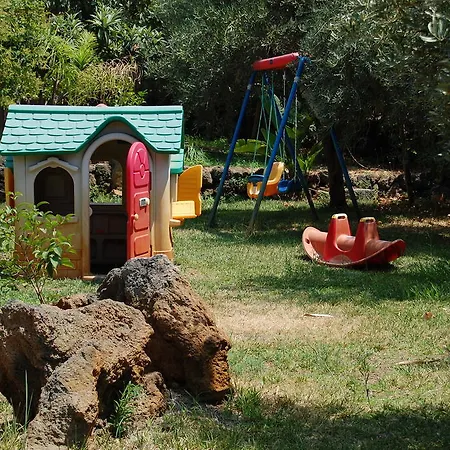 Country house La Fattoria Dei Nonni Paterno (Sicily)